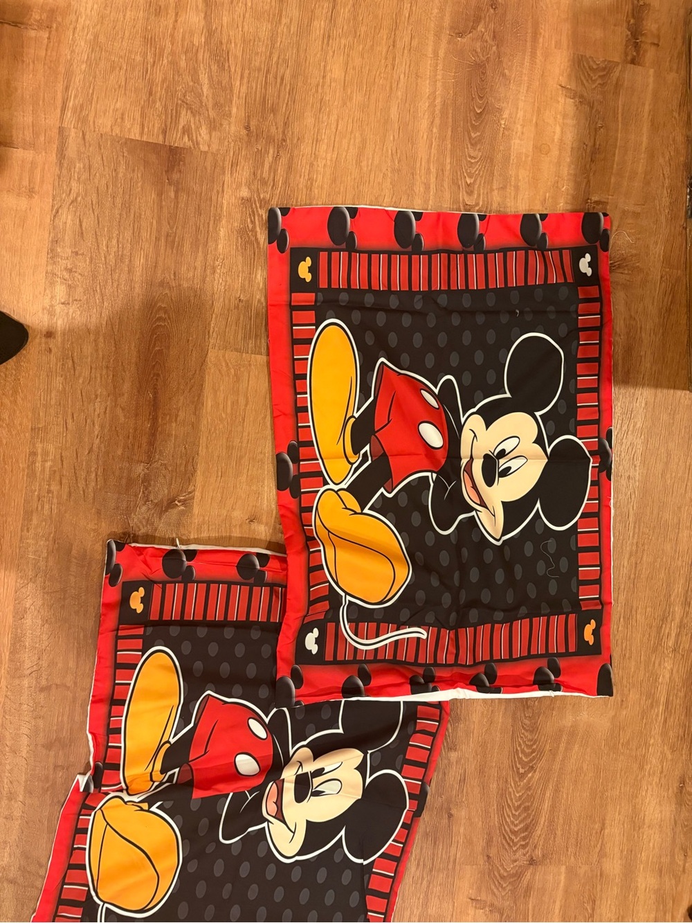 Disney Mickey Mouse Duvet Set. Full size